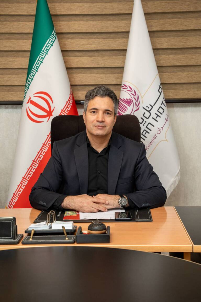  تاب‌آوری، شرط تداوم حیات گردشگری ایران در دوران بحران و جنگ است - به قلم دکتر علیرضا محمودی